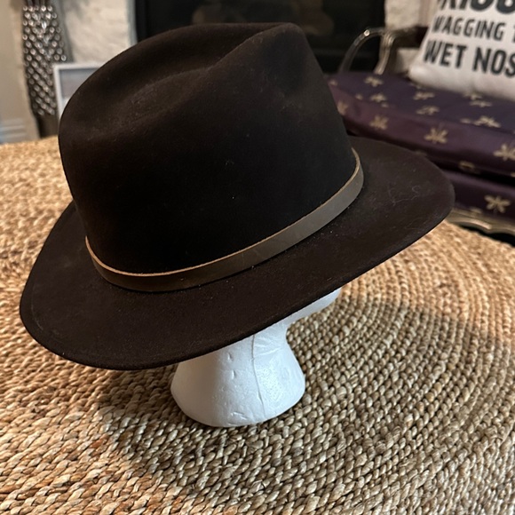 Goorin Brothers size Medium Stylish Brown Fedora Hat main image 8
